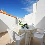 Party Coast For Young Travelers * Playa de las Américas