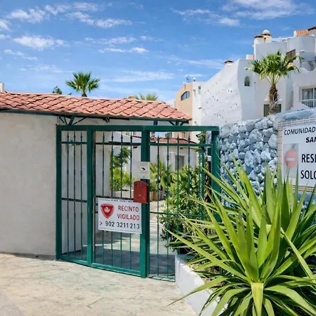 Daire Party Coast For Young Travelers Playa de las Américas