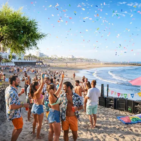 Daire Party Coast For Young Travelers Playa de las Américas